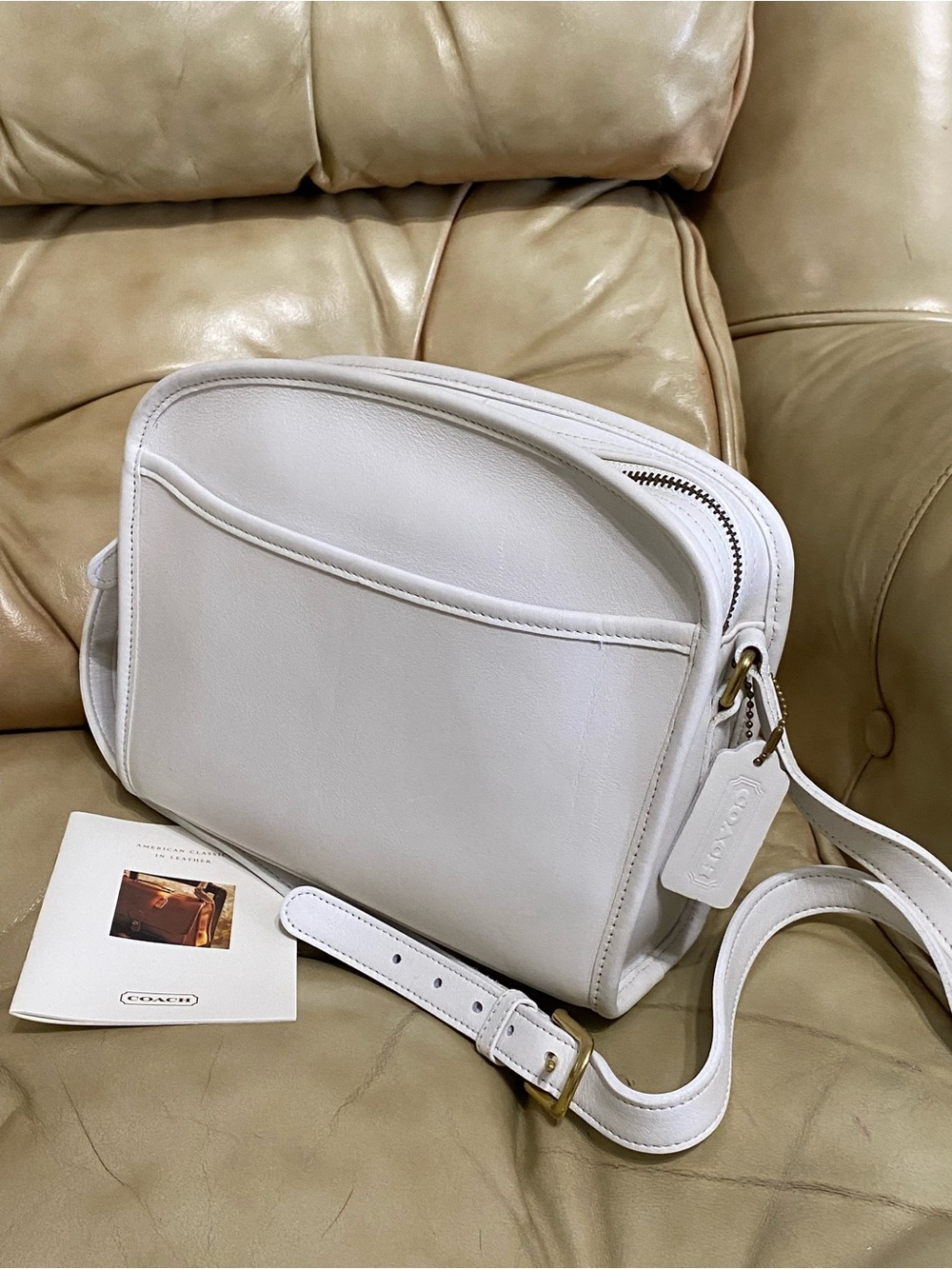 Like New! Vintage Coach Metropolis 9087 Leather USA Made Crossbody White